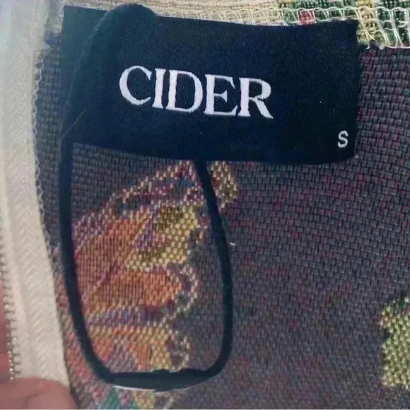 Cider Tan, Butterfly and Floral Corset Crop Top - Picture 7 of 9